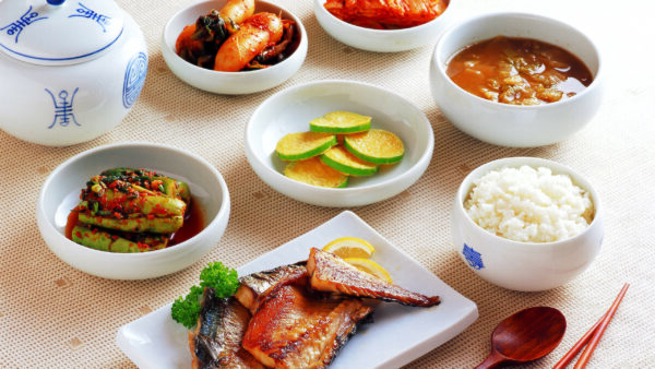 Proin nulla augue, facilisis in elit at, mollis eleifend turpis.